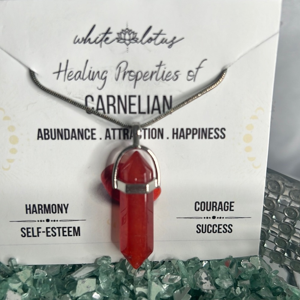 🔮 Carnelian Healing Crystal Necklace 🔮